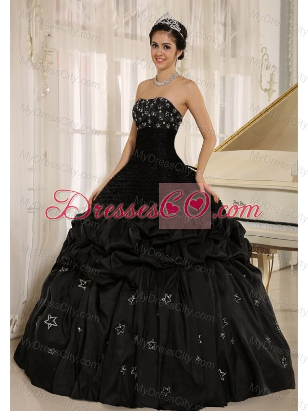 Appliques Decorate On Taffeta Strapless Black Quinceanera Dress