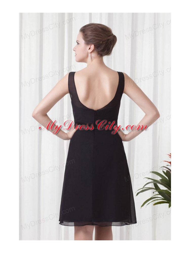 Empire Scoop Black Knee-length Ruching Chiffon Prom Dress