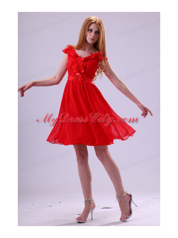 Red A-line V-neck Prom Dress with Flowers Knee-length