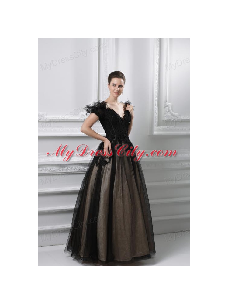 2014 New A-line Appliques V-neck Tulle Black Prom Dress