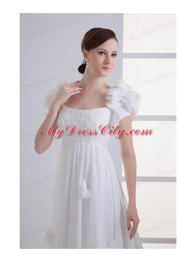 Beautiful Empire Square Court Train Wedding Dress with Flowers