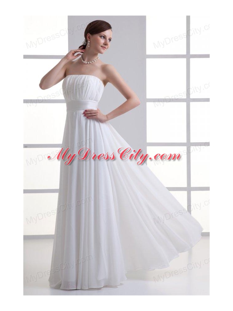 Cheap Empire Strapless Chiffon Wedding Dress with Ruching