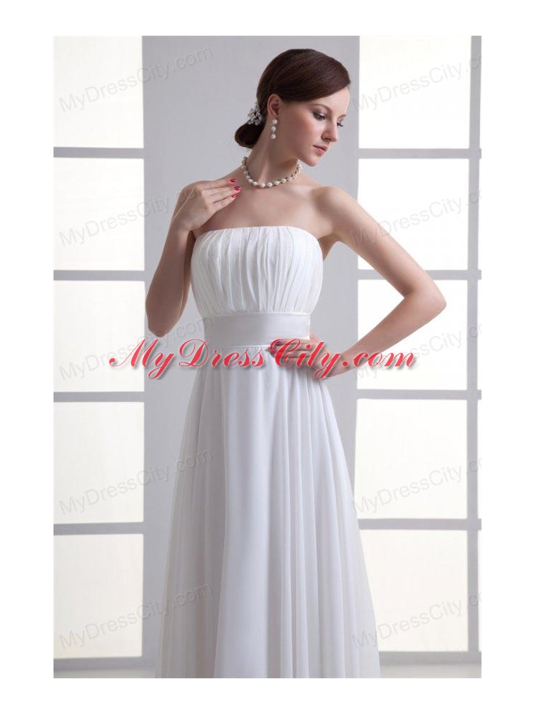 Cheap Empire Strapless Chiffon Wedding Dress with Ruching