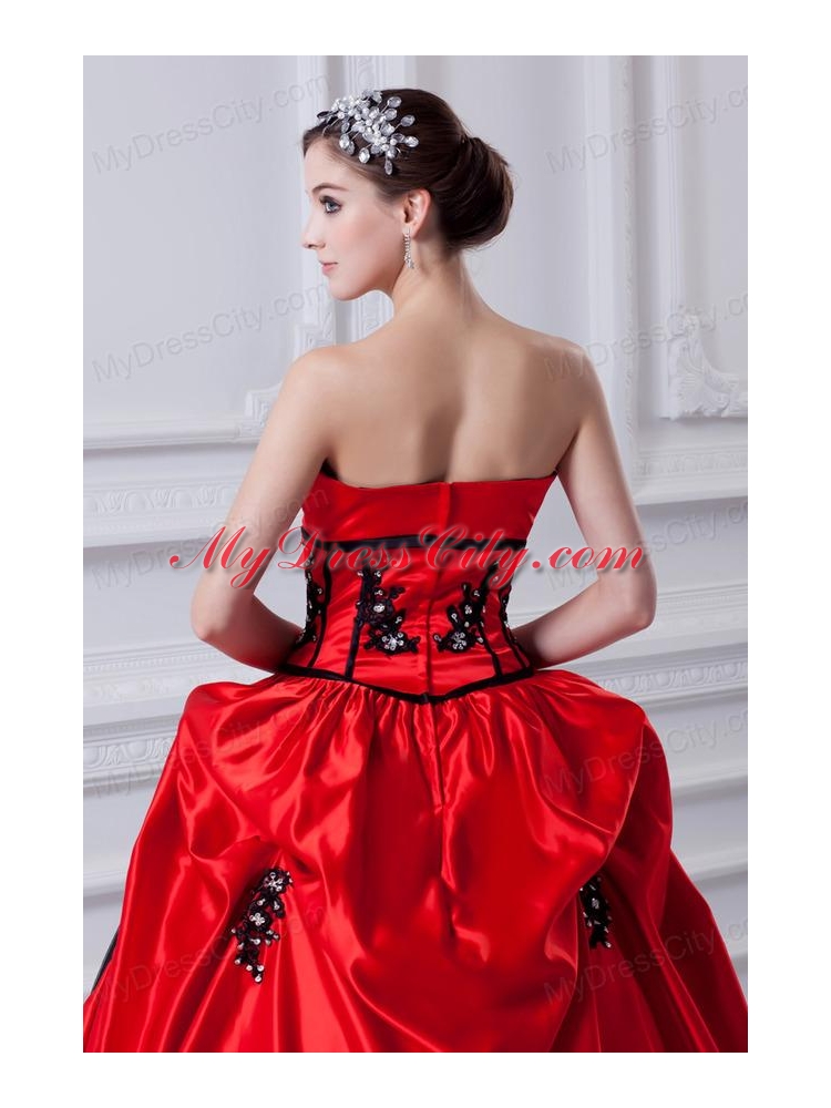 Cheap Strapless Appliques Pick-ups Black and Red Quinceanera Dress with Brush Train