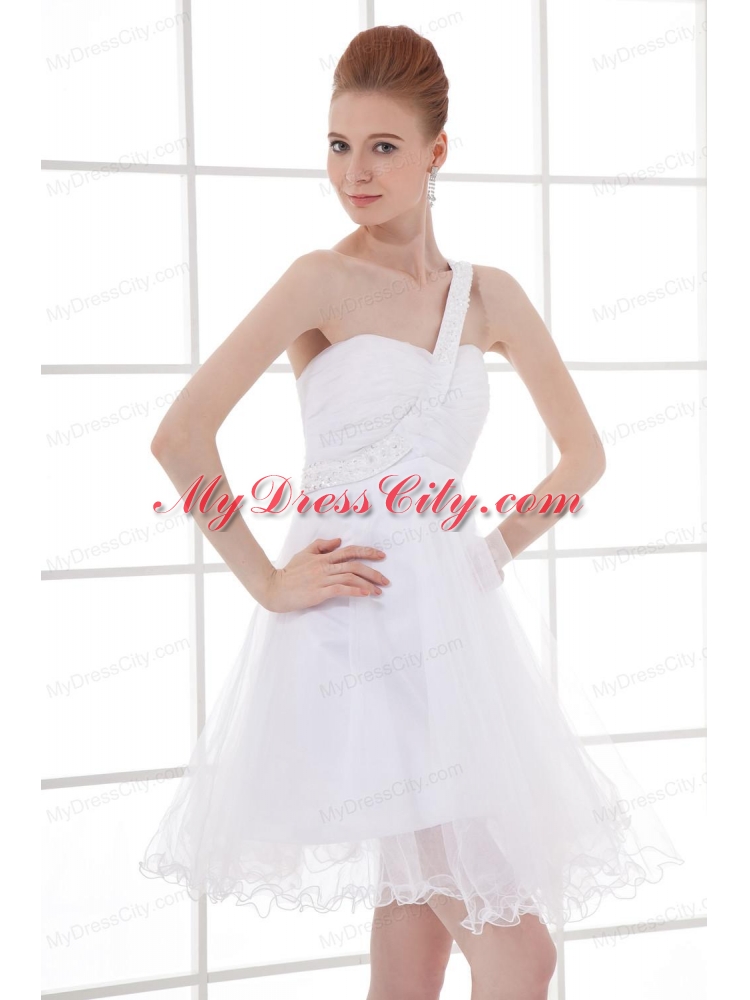 2014 Simple A-line One Shoulder Tulle Ruching Beading Short Wedding Dress