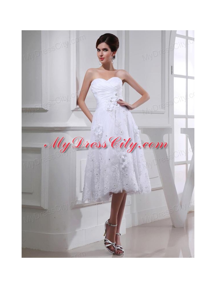 Discount A-line Sweetheart Tulle Appliques White Wedding Dress with Knee-length