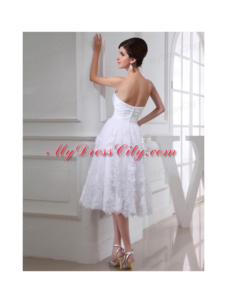 Discount A-line Sweetheart Tulle Appliques White Wedding Dress with Knee-length