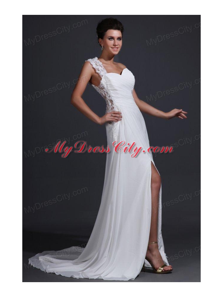 Empire Chiffon One Shoulder Appliques Wedding Dress with Train