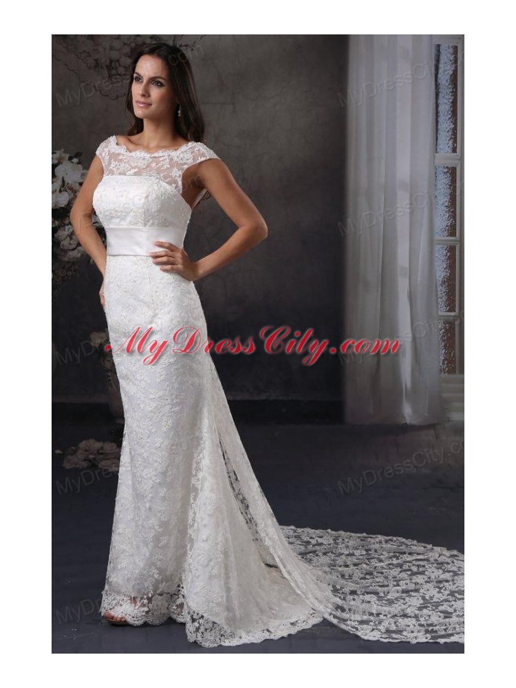 Luxurious Column Scoop Lace Wedding Dress with Watteau Train