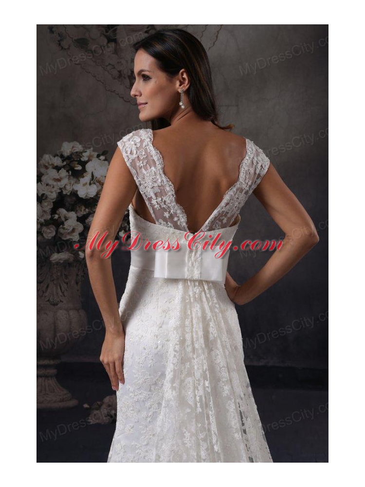 Luxurious Column Scoop Lace Wedding Dress with Watteau Train