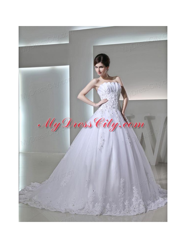 Beautiful Puffy Appliques Ruching Wedding Dress with Chapel Train