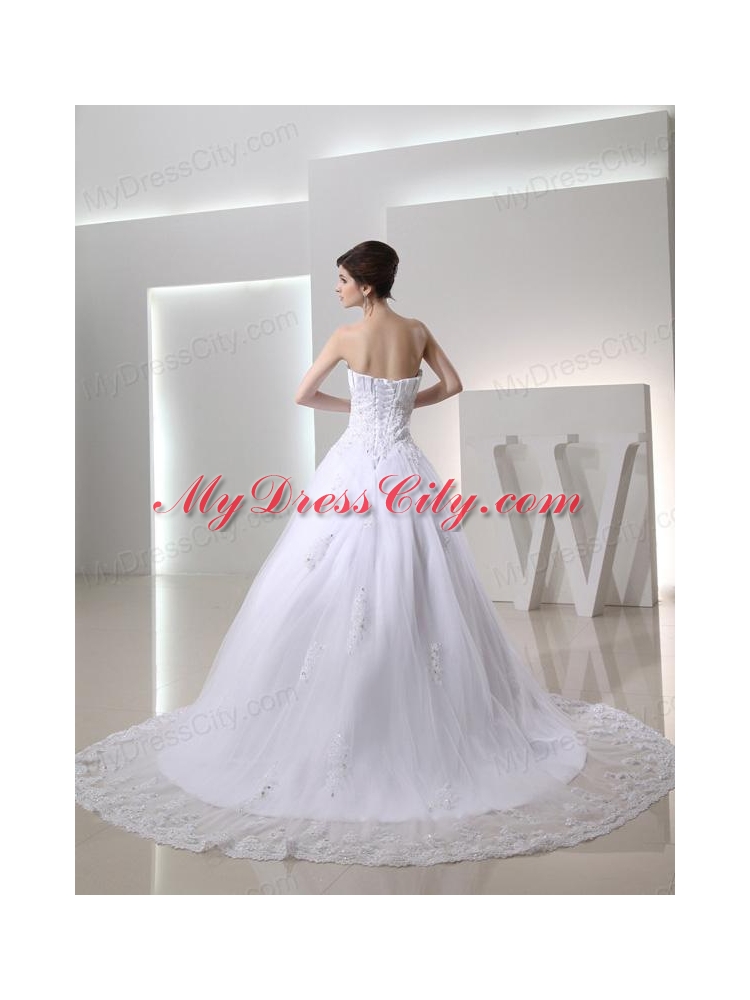 Beautiful Puffy Appliques Ruching Wedding Dress with Chapel Train