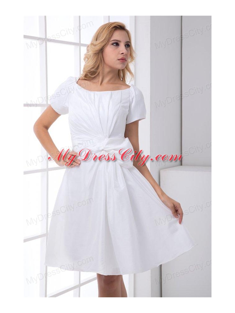 Pretty A-line Scoop Short Sleeves Wedding Dress with Ruching