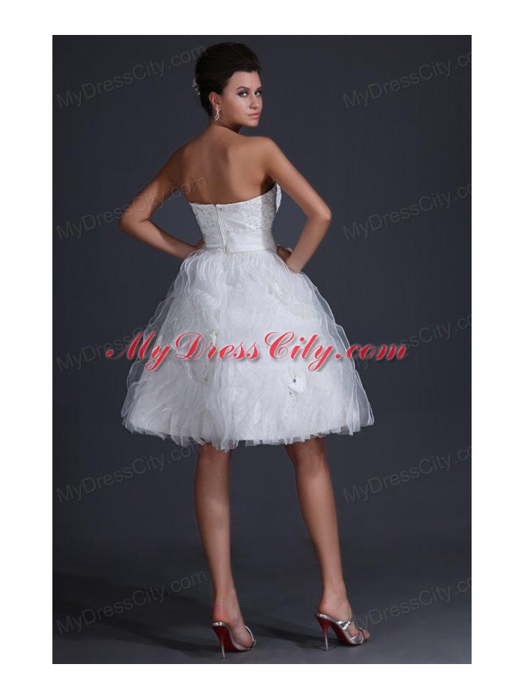 Sweetheart Short Mini-length Wedding Dress with Appliques and Ruffles