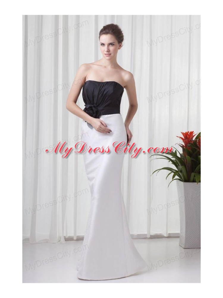 White and Black Column Sweetheart Wedding Dress with Flower