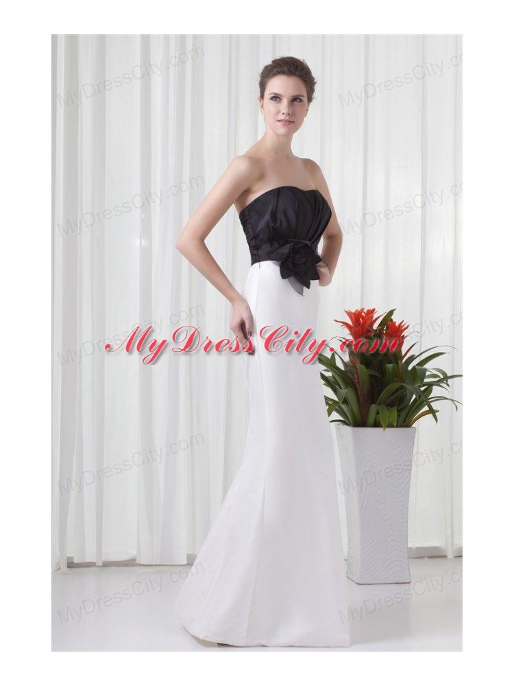 White and Black Column Sweetheart Wedding Dress with Flower