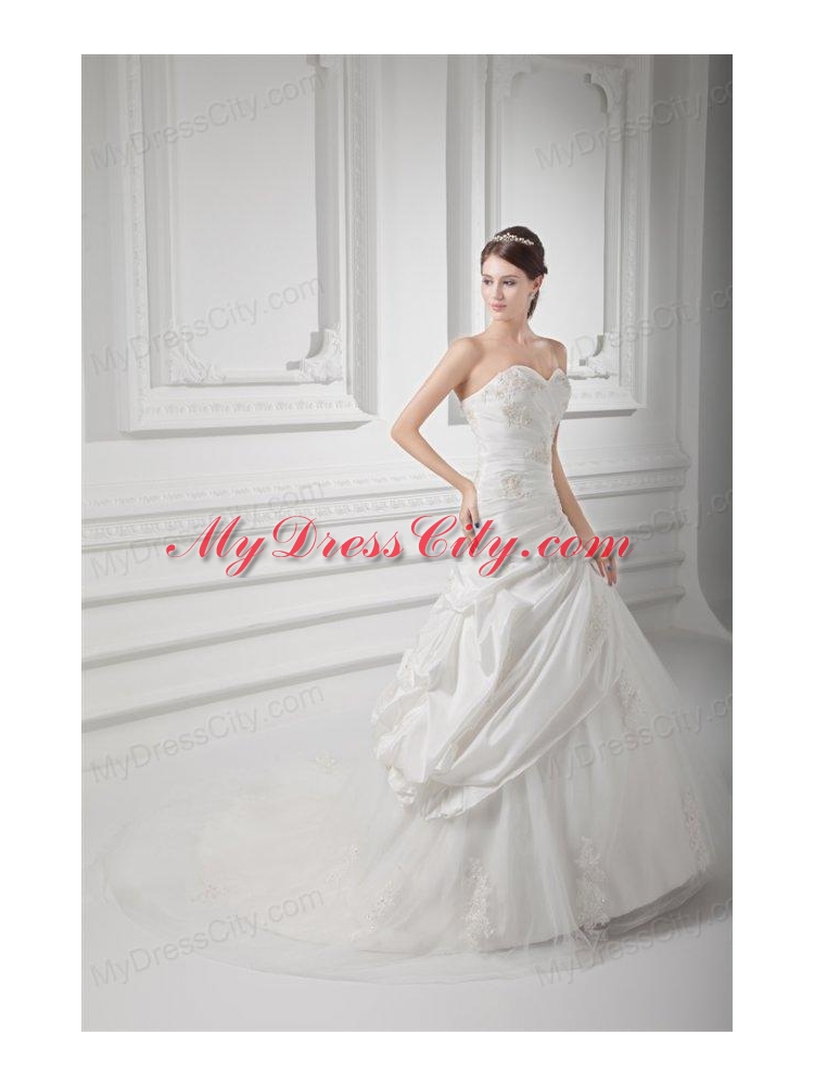 A-line Sweetheart Appliques Ruching Tulle Wedding Dress