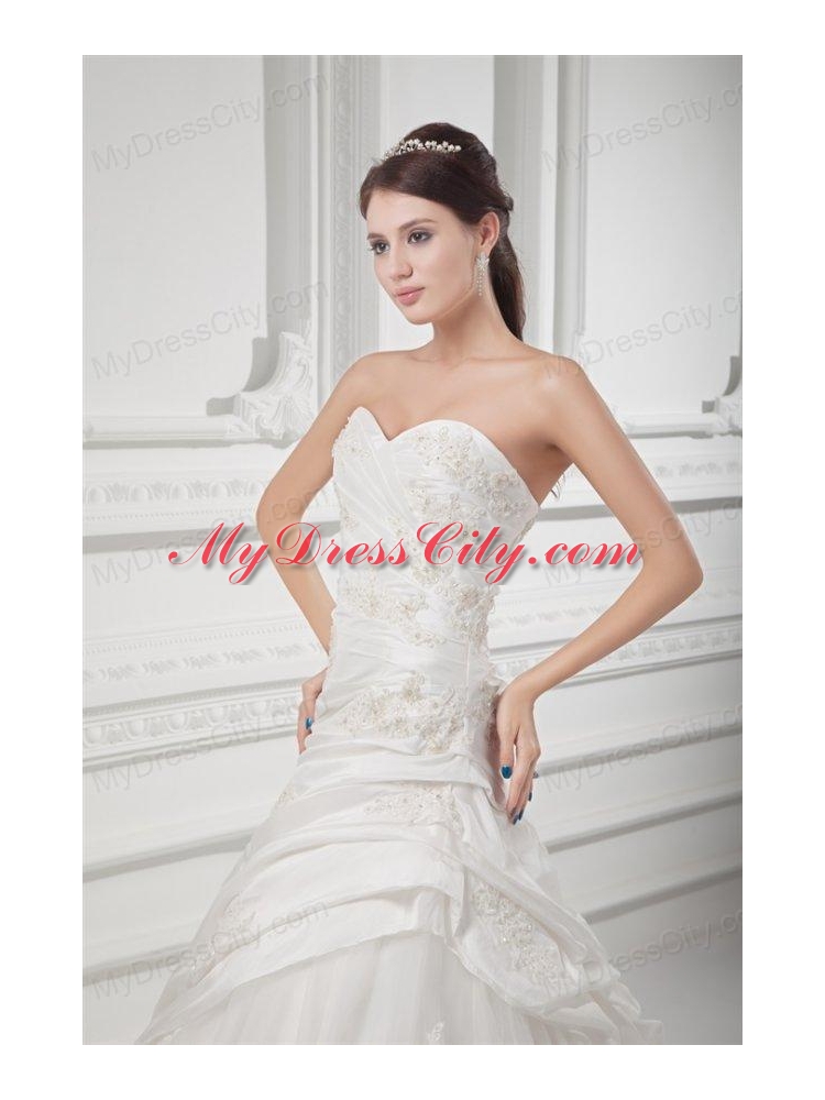 A-line Sweetheart Appliques Ruching Tulle Wedding Dress