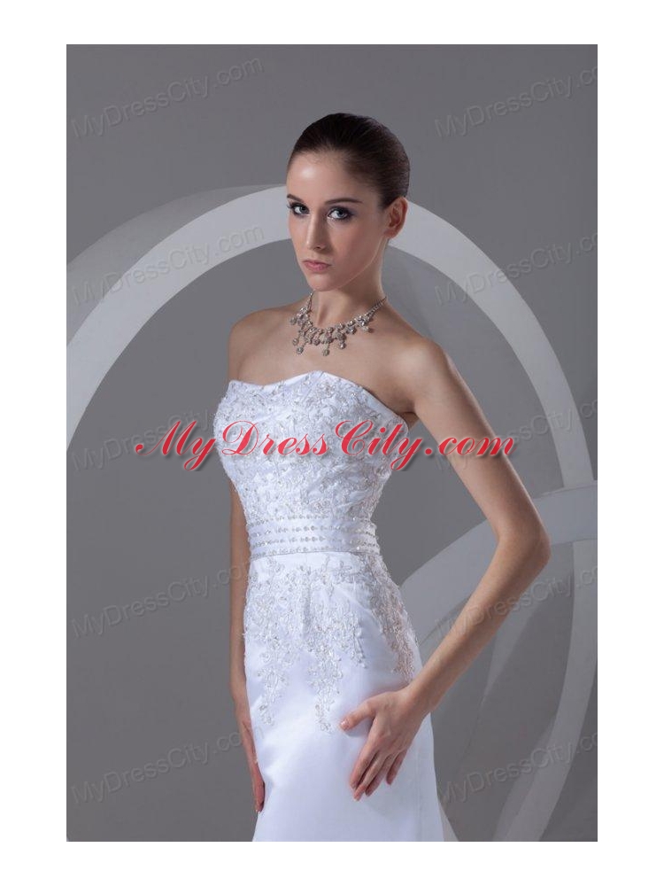 Column Strapless Appliques Court Train Organza Wedding Dress