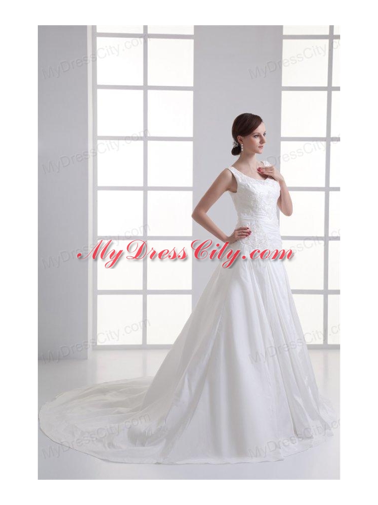 Luxurious A-line Scoop Chapel Train Wedding Dress with Appliques