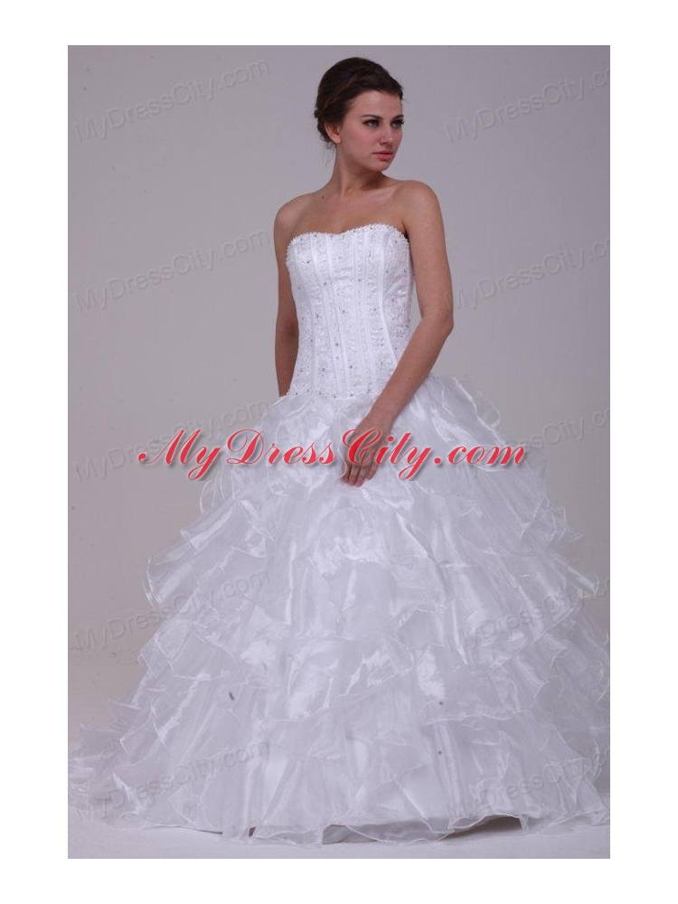 Luxurious Ball Gown Sweetheart Floor-length Beading Organza Wedding Dress