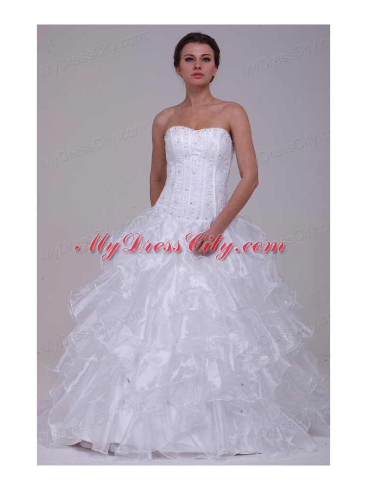 Luxurious Ball Gown Sweetheart Floor-length Beading Organza Wedding Dress