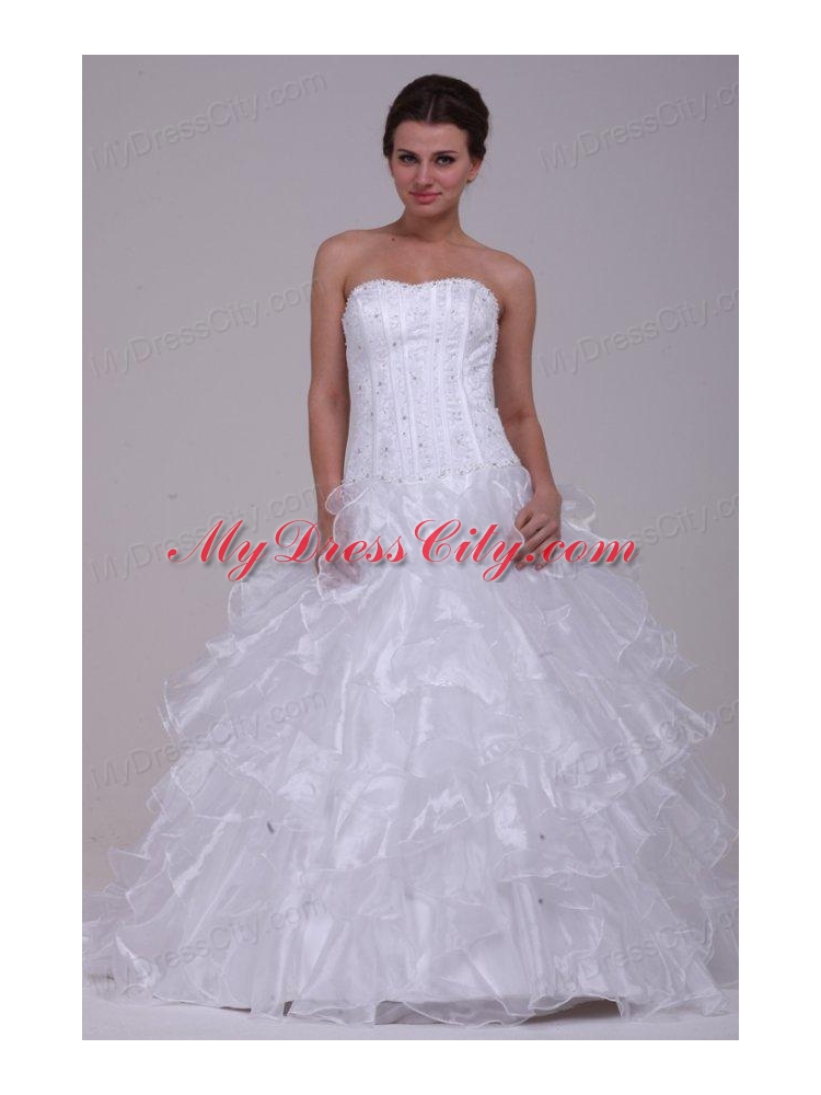 Luxurious Ball Gown Sweetheart Floor-length Beading Organza Wedding Dress