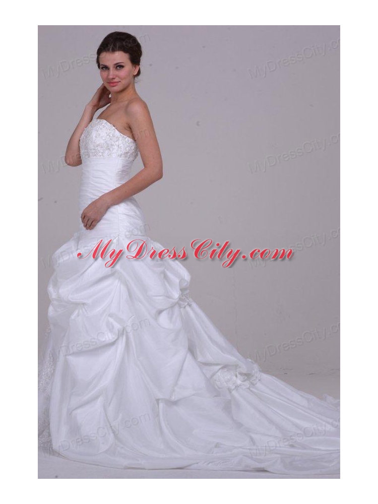 Princess Strapless Beading Taffeta Wedding Dress with Court Train