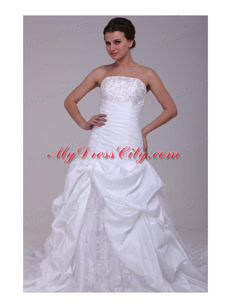 Princess Strapless Beading Taffeta Wedding Dress with Court Train