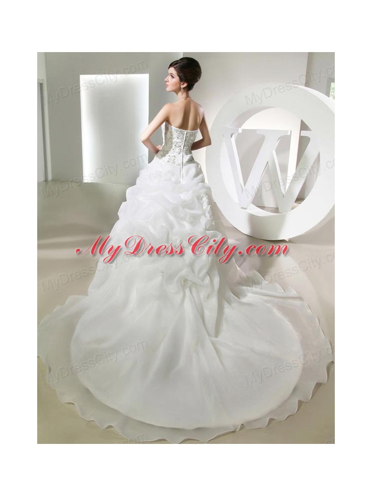 Puffy Sweetheart Pick-ups and Appliques Wedding Dress with Chapel Train