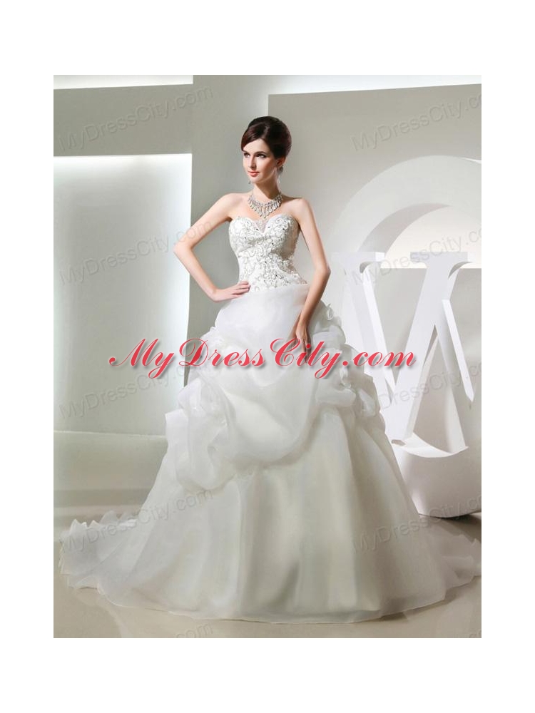 Puffy Sweetheart Pick-ups and Appliques Wedding Dress with Chapel Train