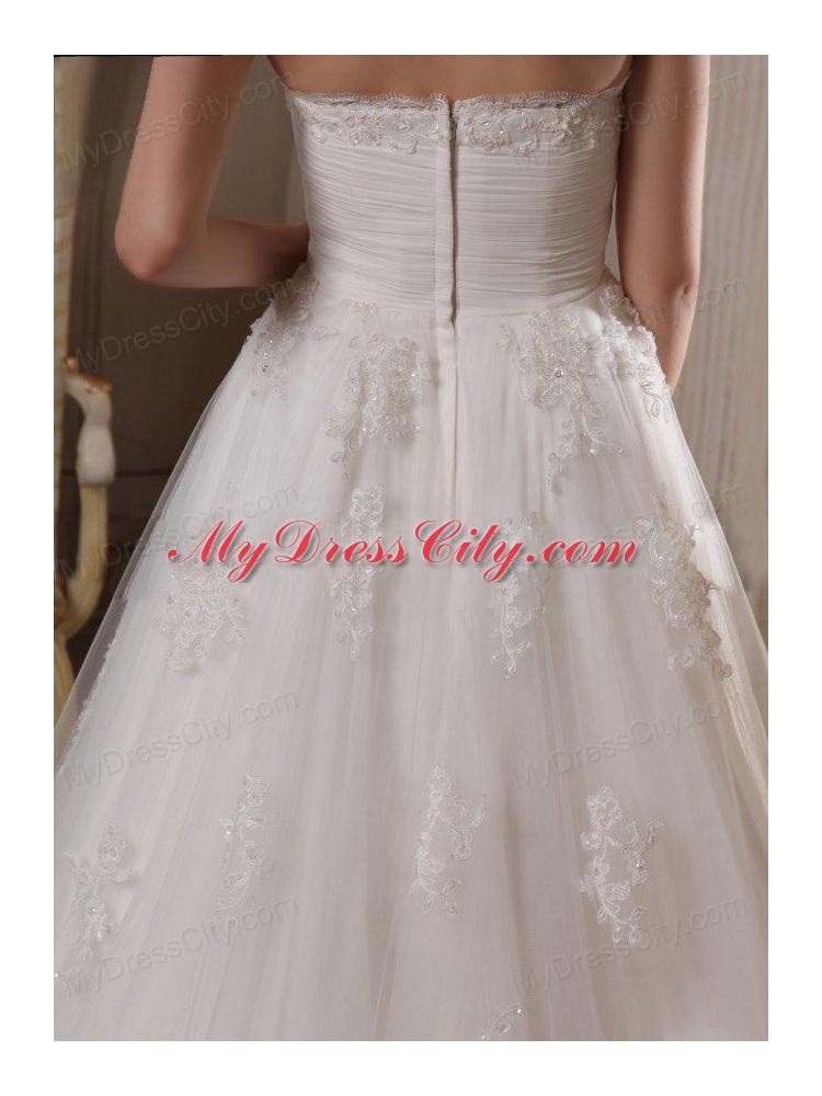 Romantic A-Line Strapless Appliques Chapel Train Tulle Wedding Dress