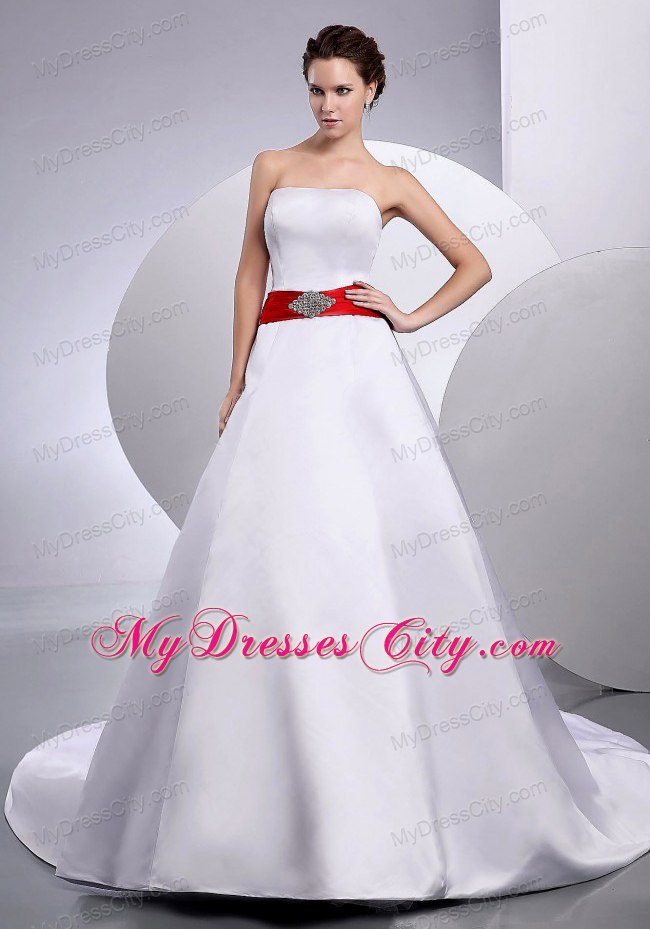 Beaded Court Train Clasp Handle Wedding Gown with Red Belt