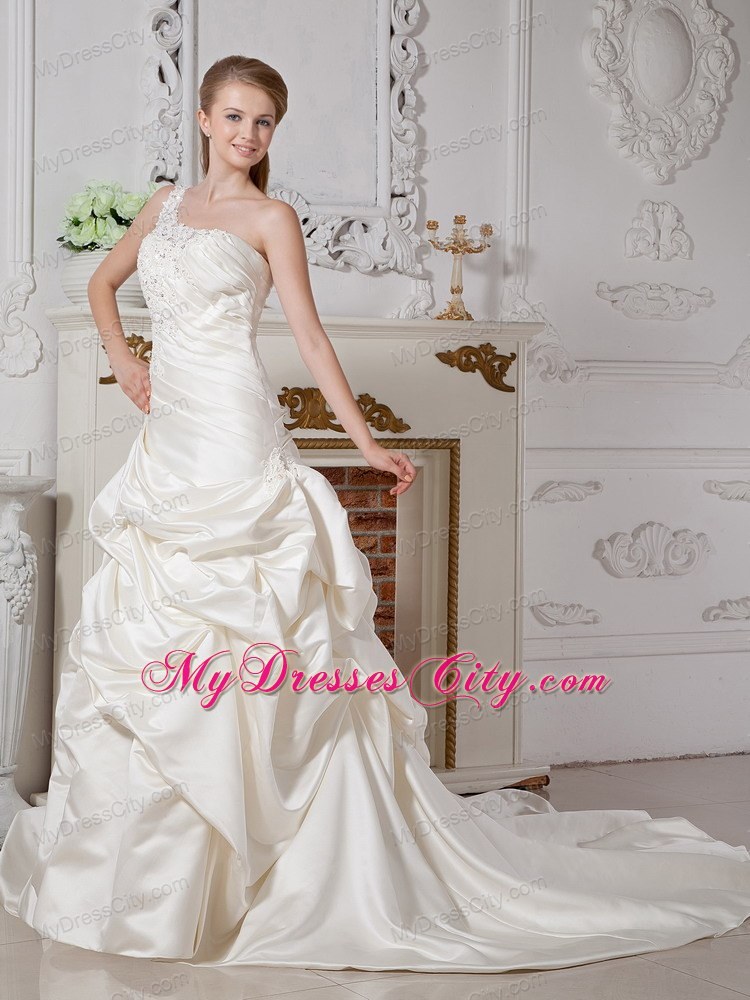 Appliques Single Shoulder Court Train Wedding Dress With Pick-ups