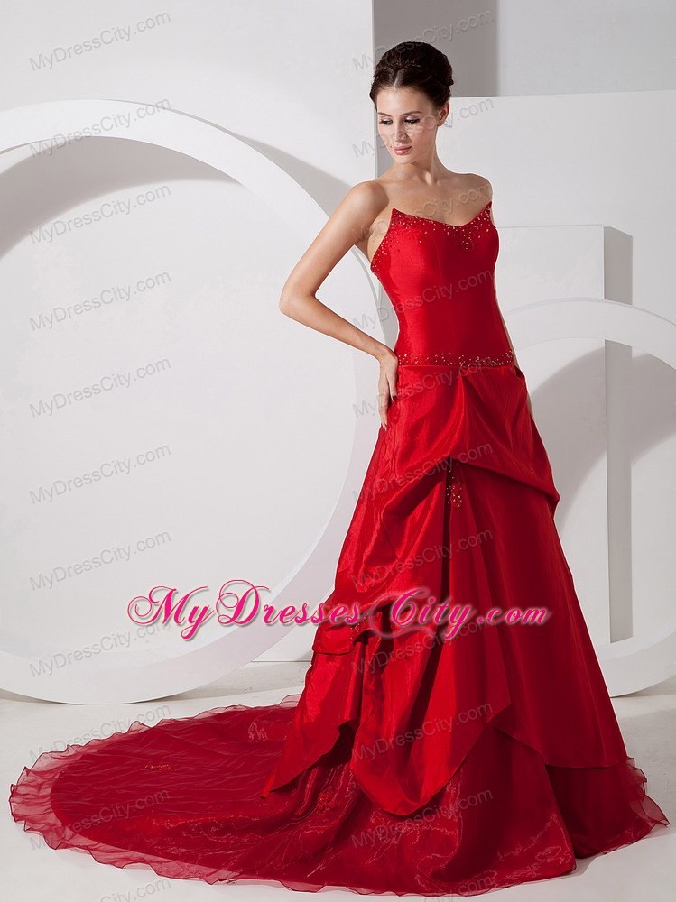 Red A-line Court Train Beading Appliques Bridal Gowns For Lady