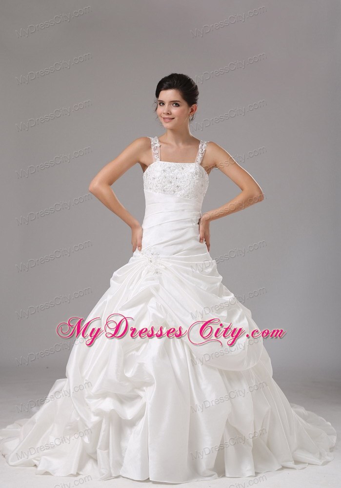 Embroidery Decorate Straps Bridal Gown With Pick-ups For Wedding Party