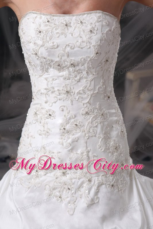 Beading Pick-ups Lace Flowers Wedding Gowns with Court Train