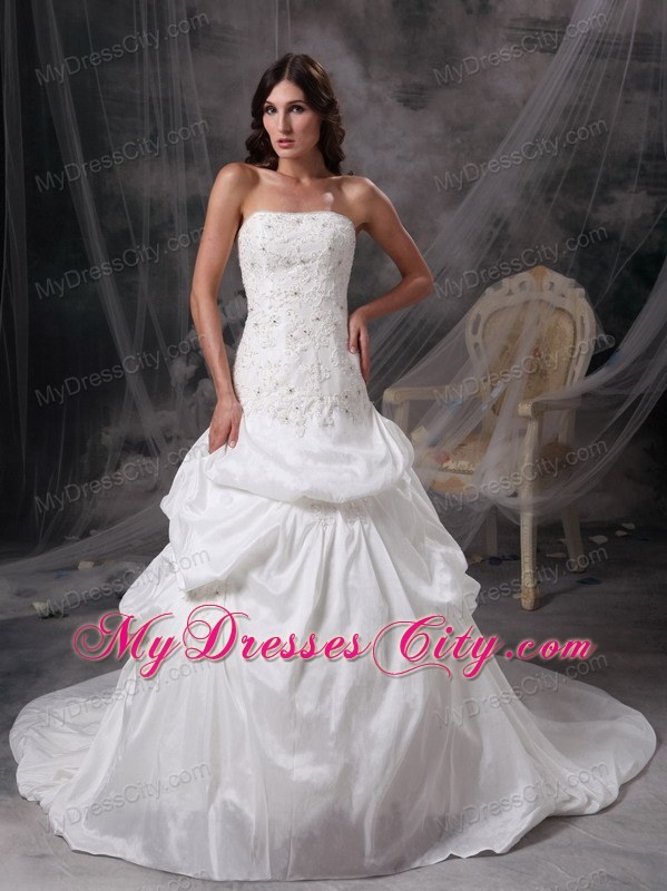 Beading Pick-ups Lace Flowers Wedding Gowns with Court Train