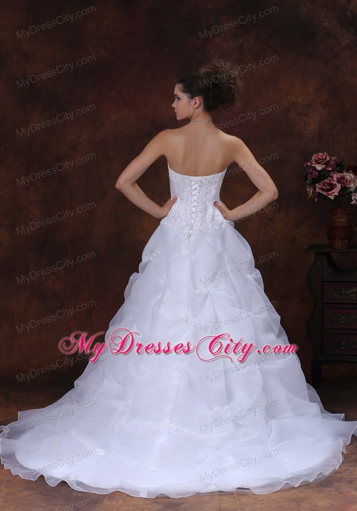 Puffy Strapless Bridal Gown With Appliques and Court Train