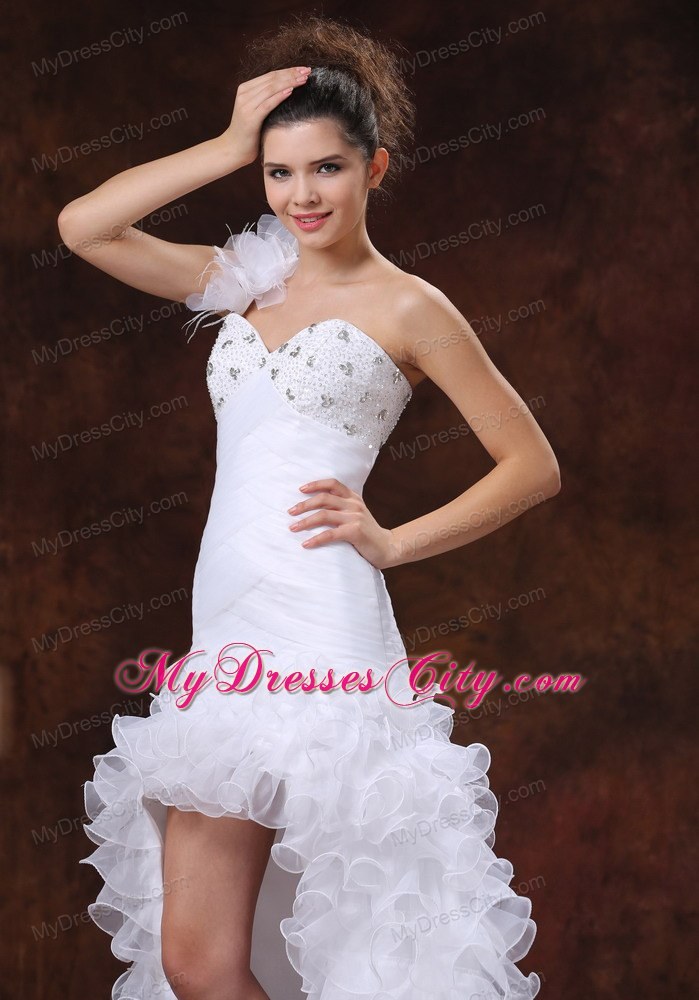 Ruched High-low Ruffled Beading Wedding Dress With Court Train