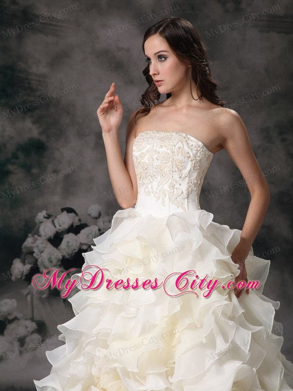 Ruffles with Hand Made Flowers Chapel Wedding Dress with Appliques