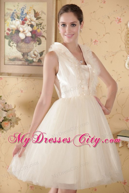 Peals Decorated Square Neckline Short Wedding Dress with Back Covered