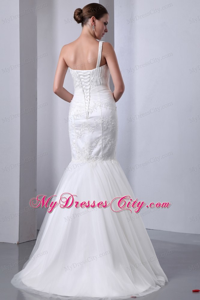 Trumpet One Shoulder Bridal Gown with Handle Flowers and Applique