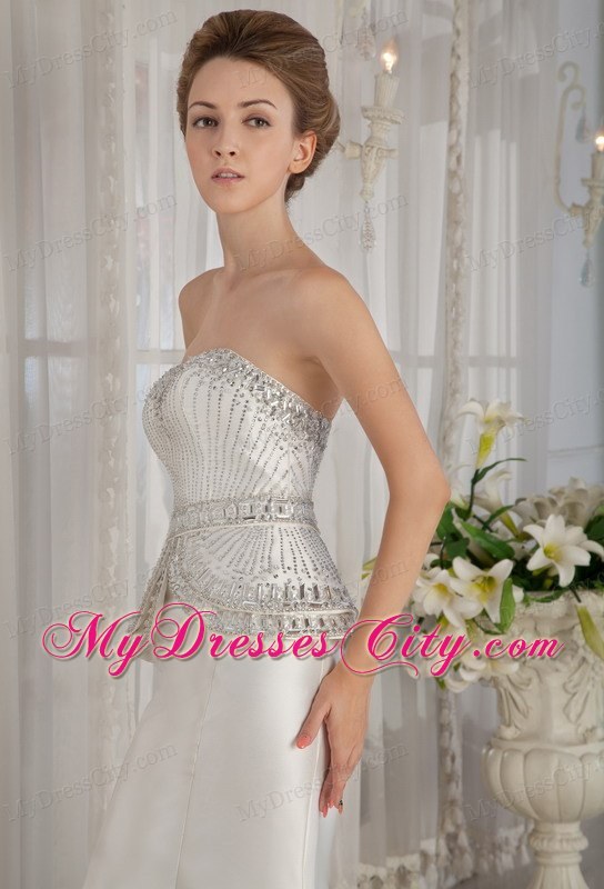 Pretty Sheathy Trumpet Sweetheart Beading Wedding Dress with Court Train