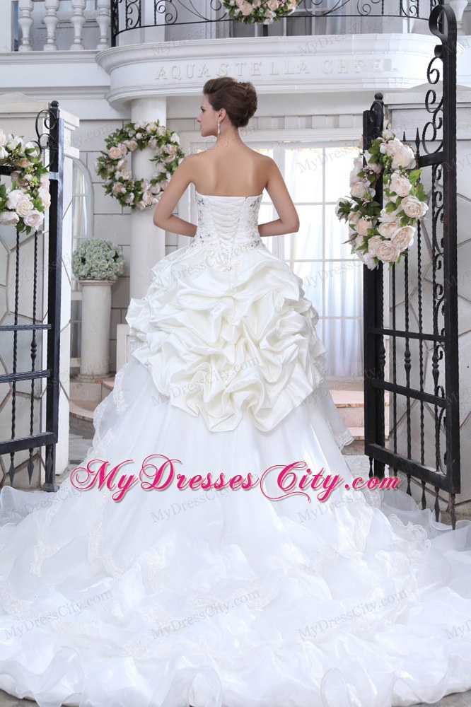 Strapless A-line Organza Beading and Appliques Wedding Dress with Pick-ups