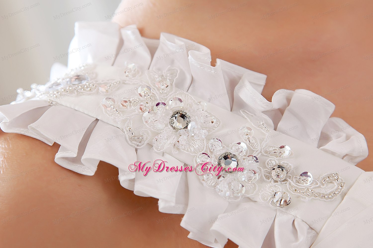 Discounted Princess Straps Beading and Appliques Court Train Wedding Dress