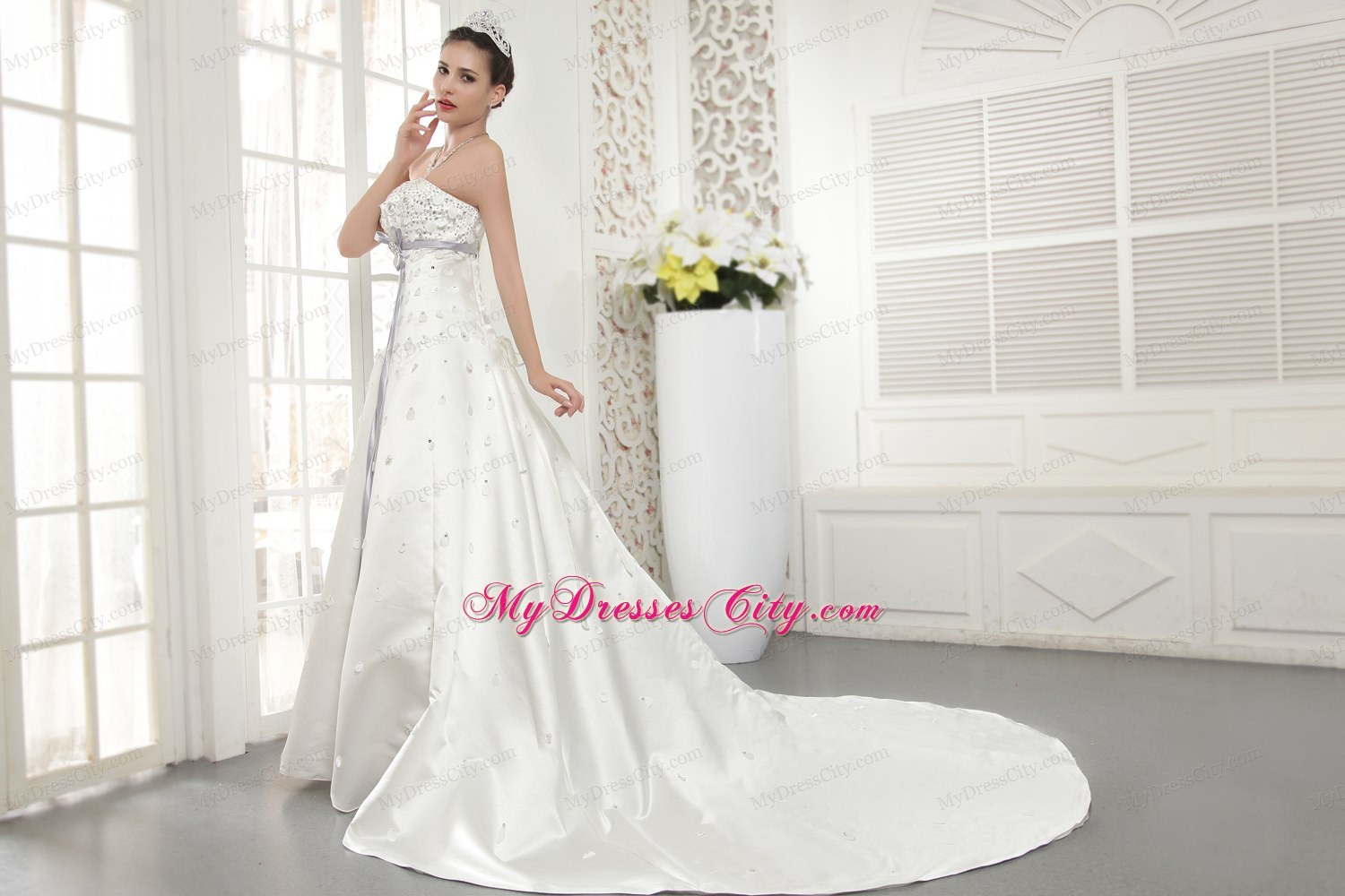 Recommended Long Princess Strapless Court Train Beading Wedding Dress