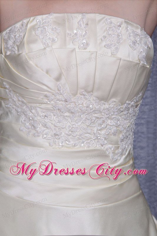 Special Champagne Strapless Court Train A-line Wedding Dress with Appliques