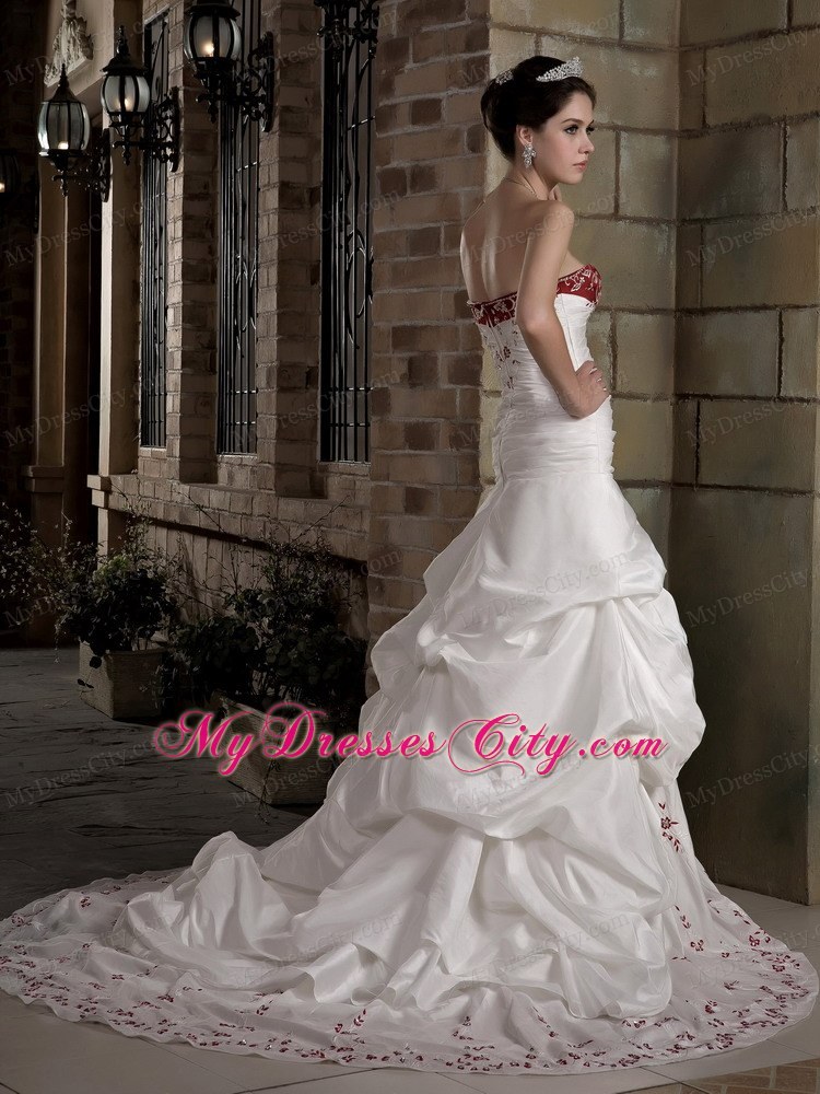 White and Red Sweetheart Embroidery and Flowers Bridal Gowns Beaded