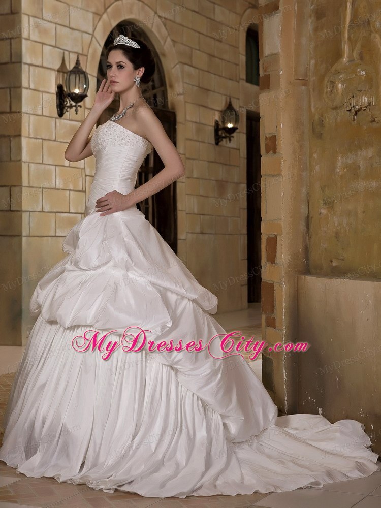 Discount A-line Strapless Court Train Appliques and Pick-ups Wedding Dress